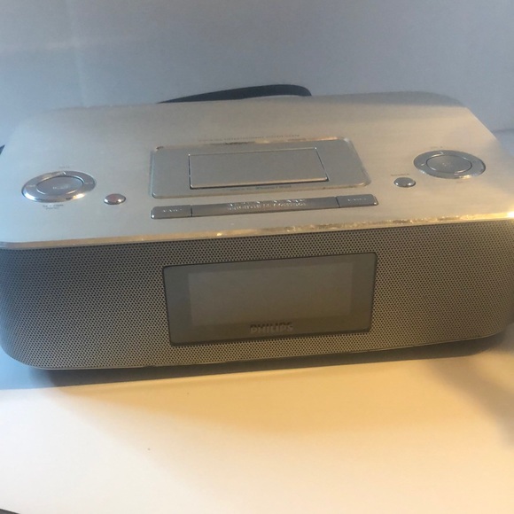 Philips docking entertainment system - Picture 4 of 10